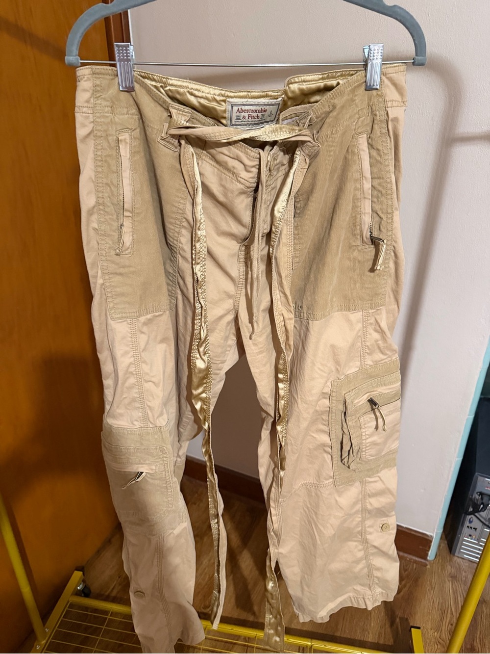 Abercrombie & Fitch women's Beige/Tan Cargo Pants with Drawstring